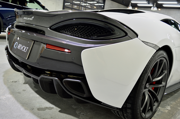 570s-12.jpg