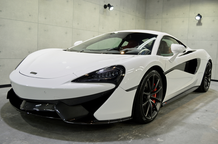 570s-13.jpg