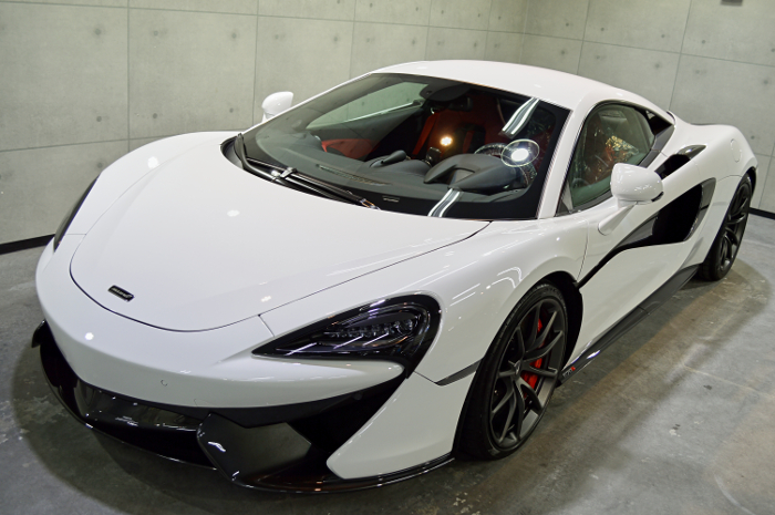 570s-14.jpg