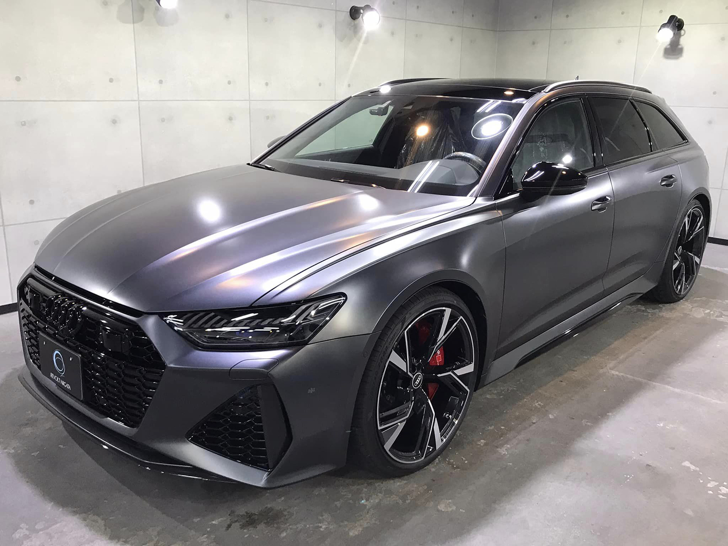 audirs6-9.jpg