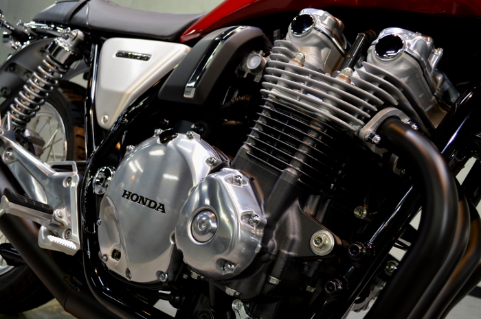 cb1100ex2-06.jpg