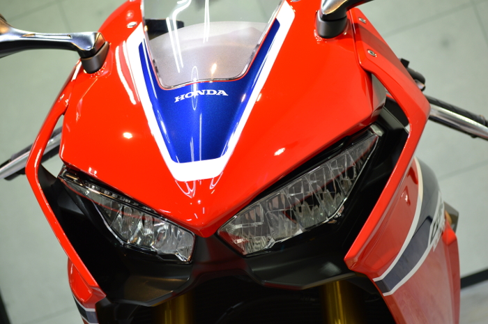 cbr1000rr-05.jpg