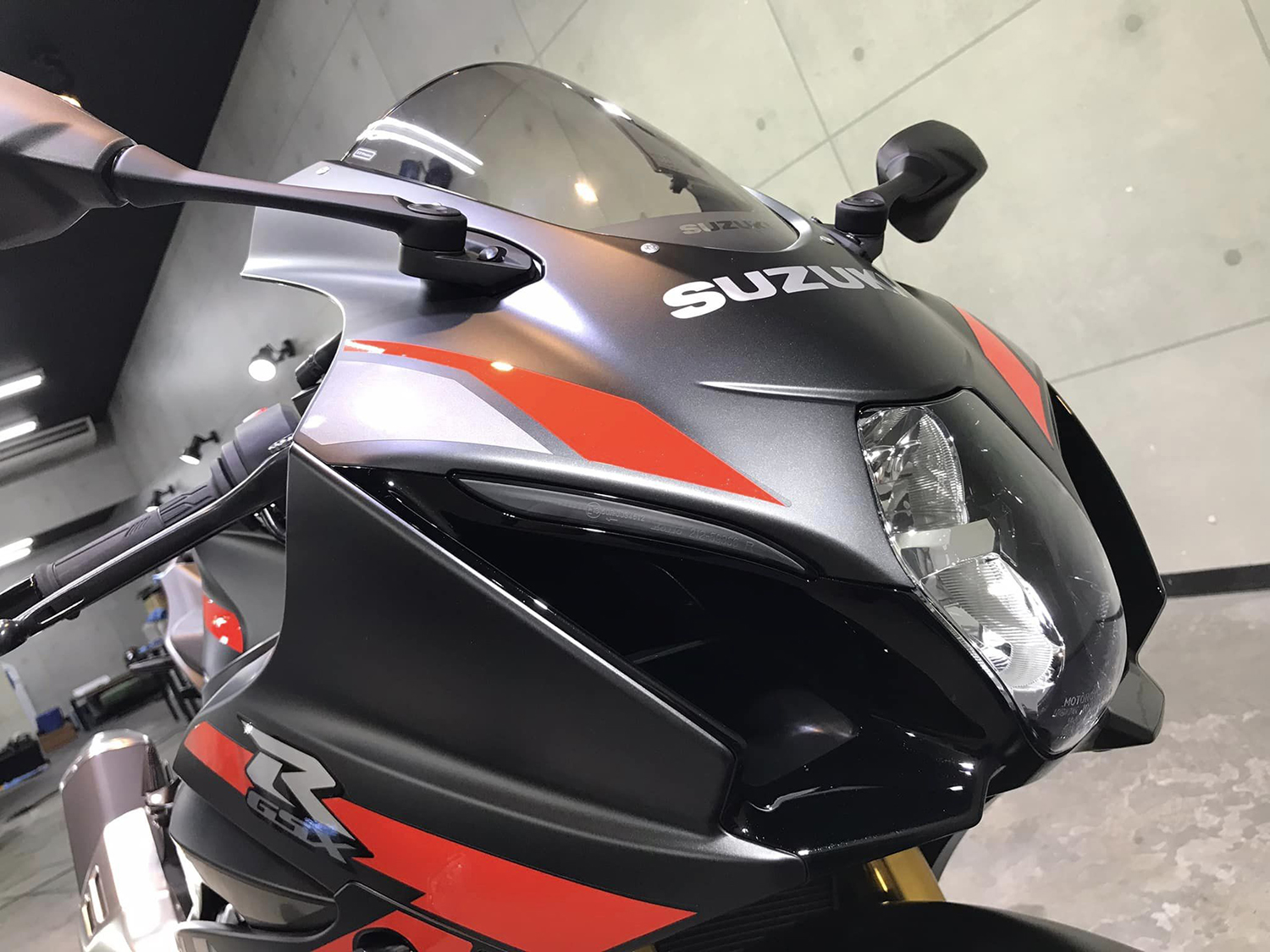 gsx-r1000r-2.jpg