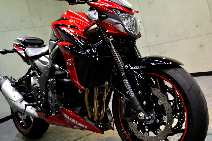 gsx-s750-04.jpg