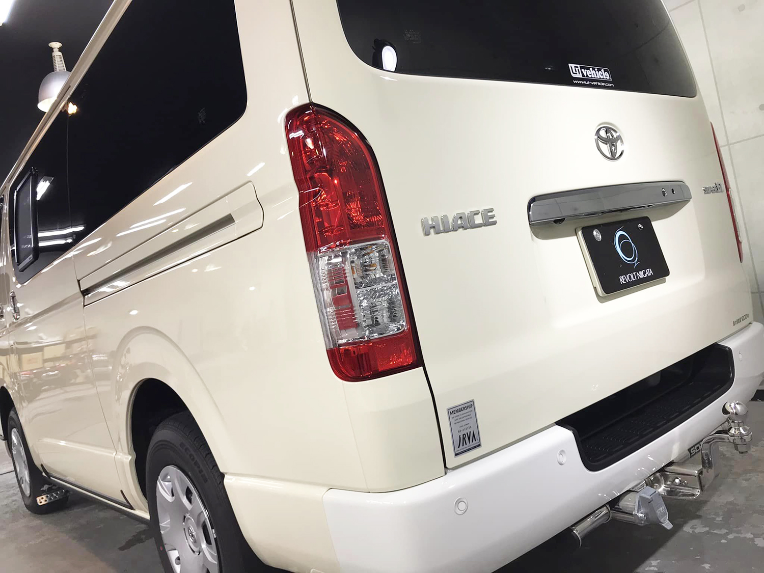 hiace-1.jpg