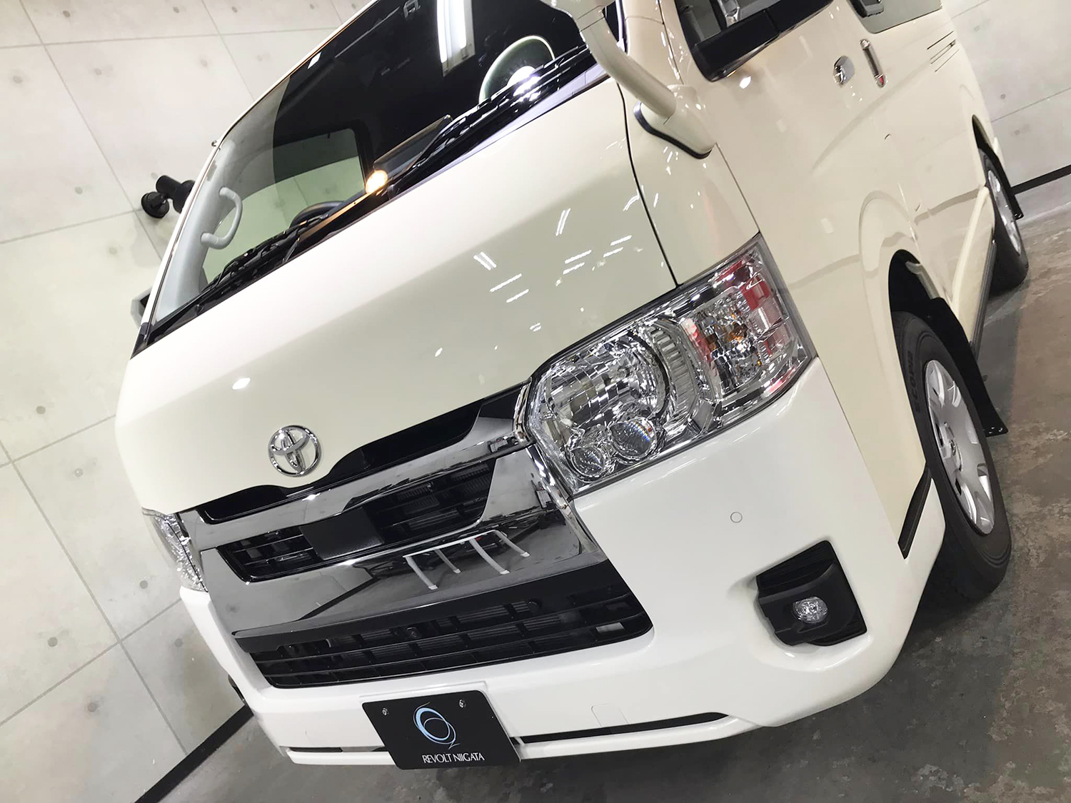 hiace-10.jpg