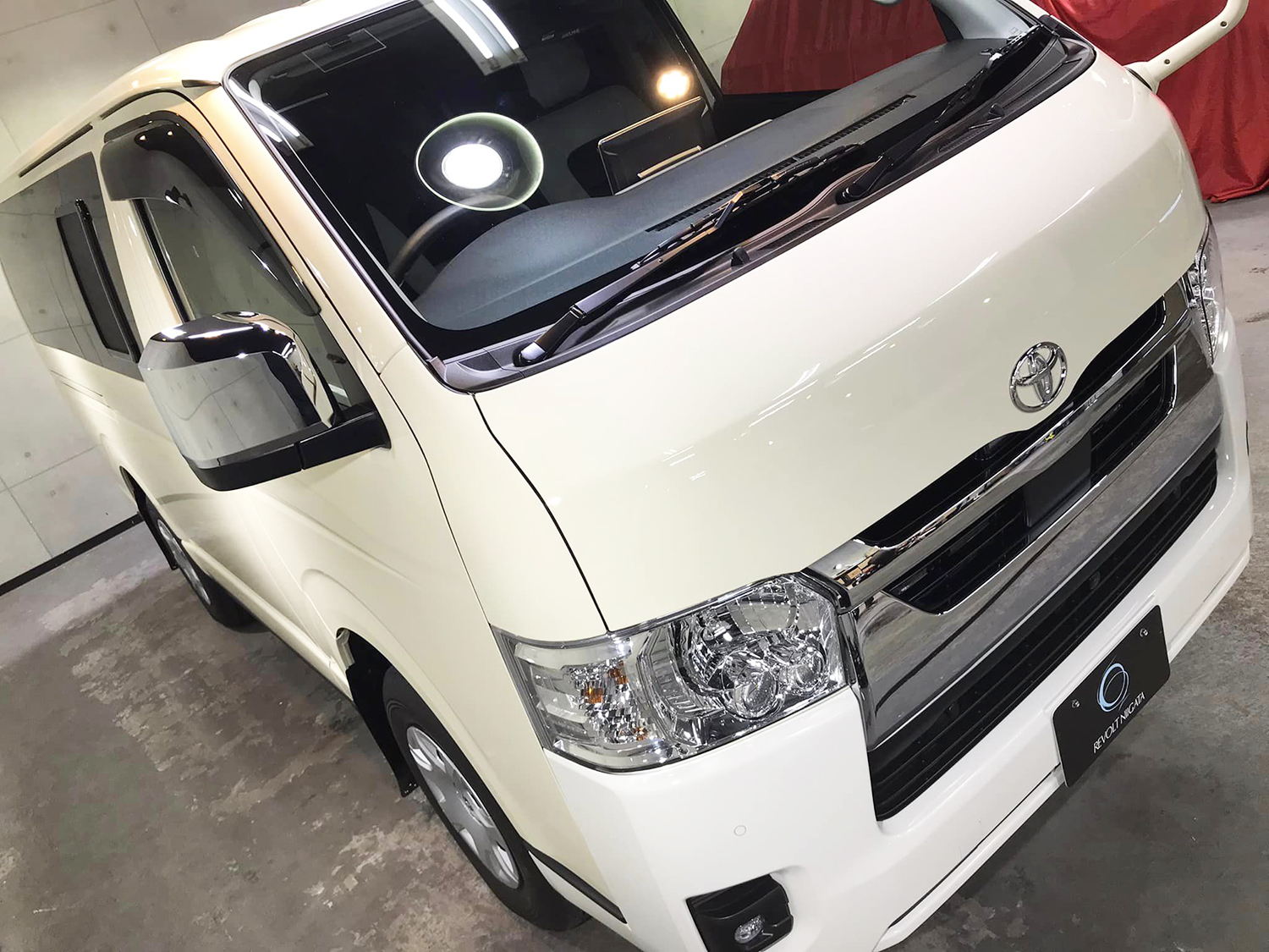 hiace-8.jpg