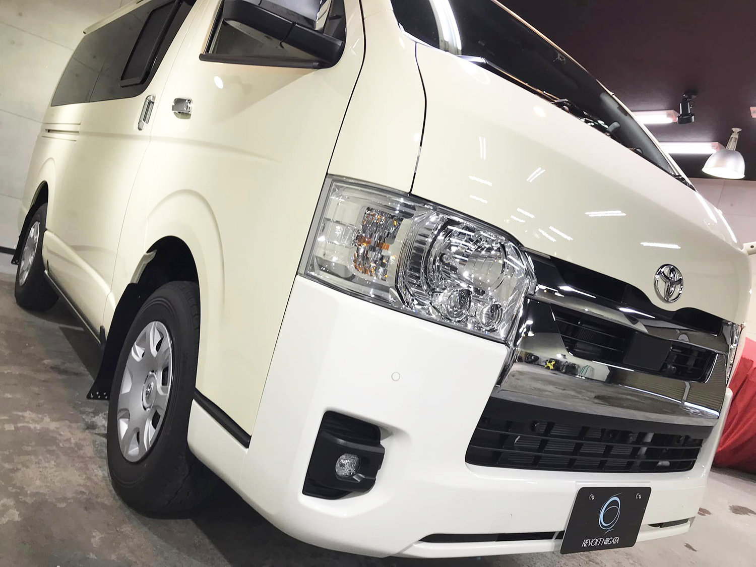 hiace-9.jpg