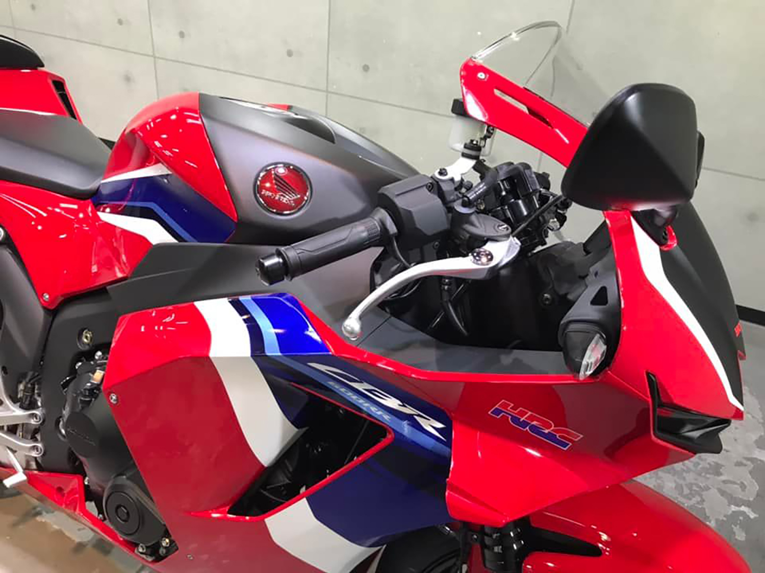 hondacbr600rr3.jpg