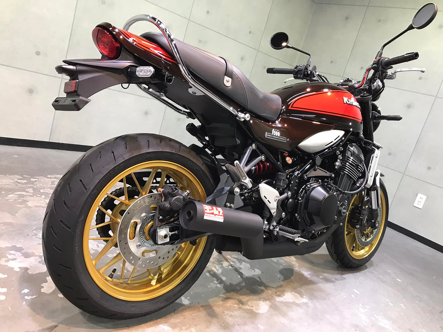 kawasakiz900sr13.jpg