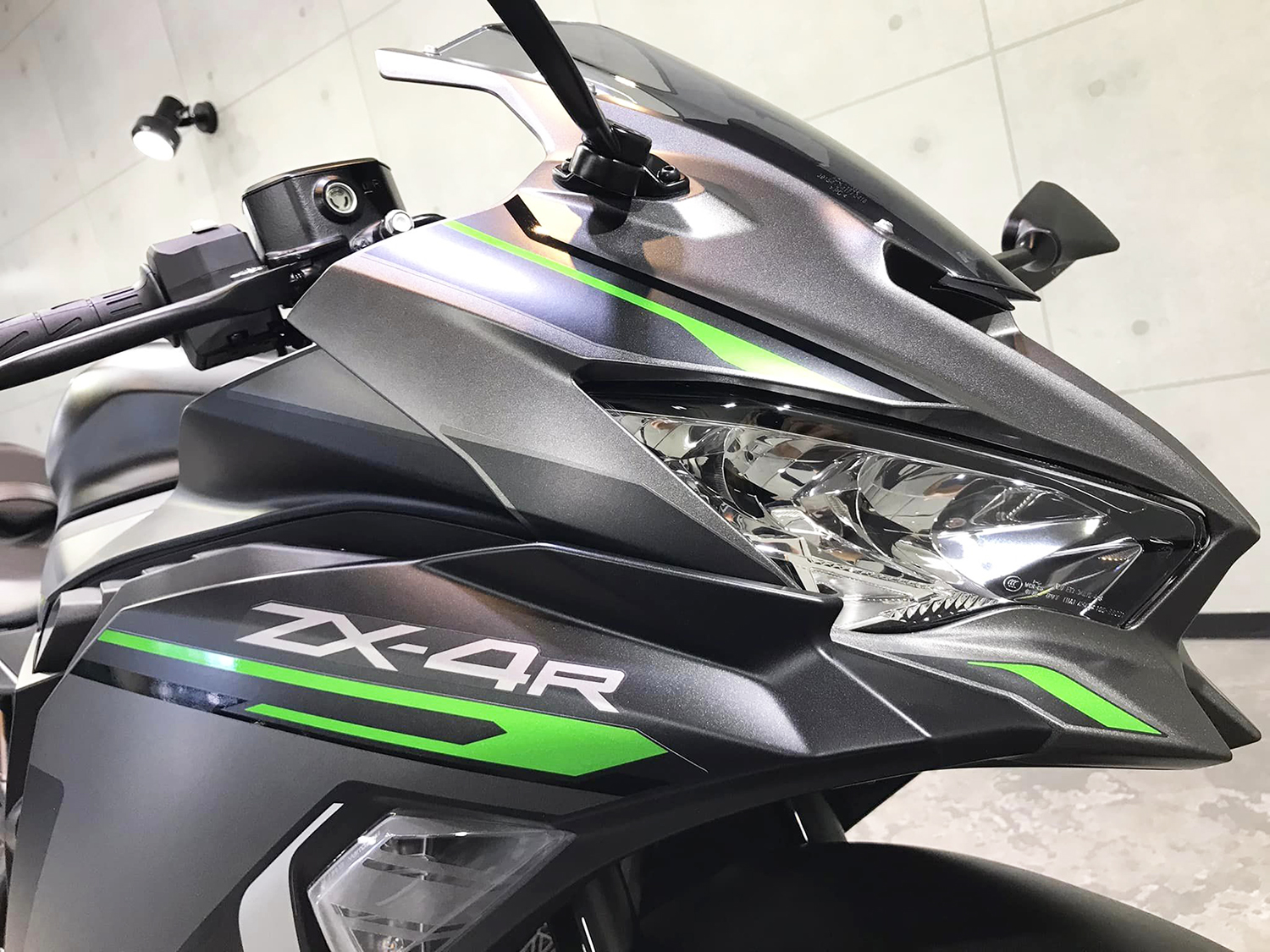 kawasakizx-17.jpg