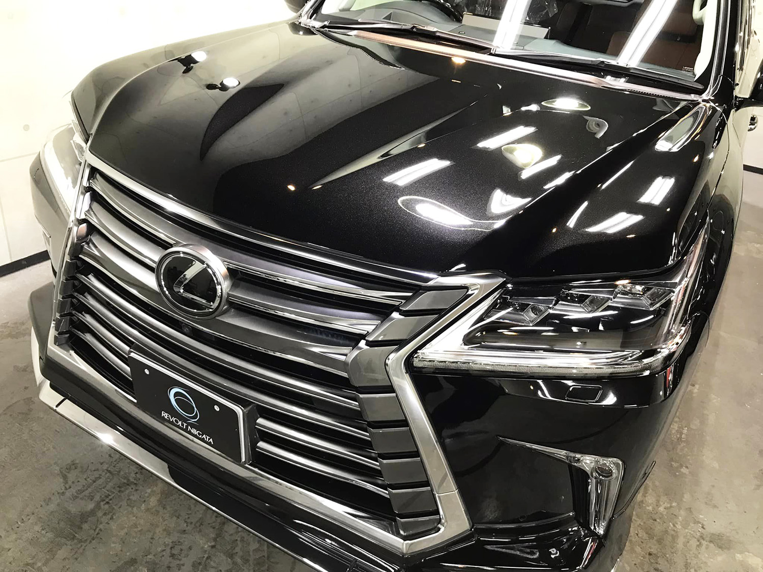 lexuslx570_7.jpg