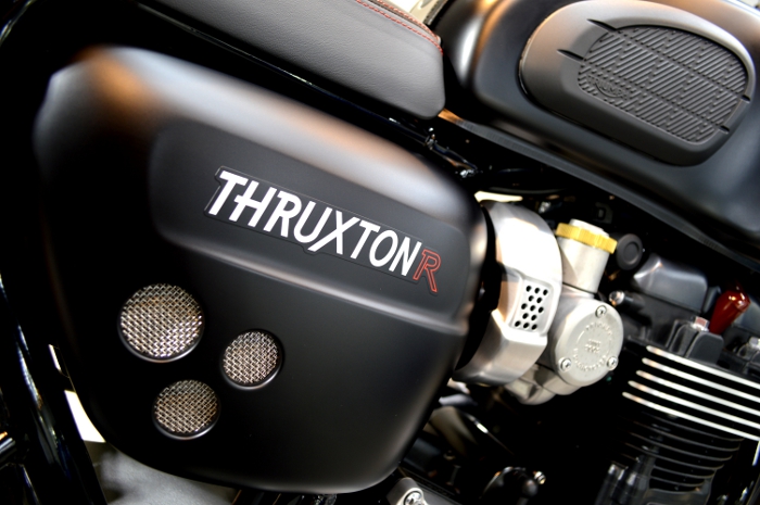 thruxtonr-05.jpg