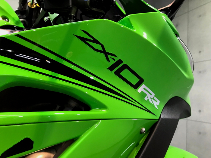 zx-10rr-08.jpg